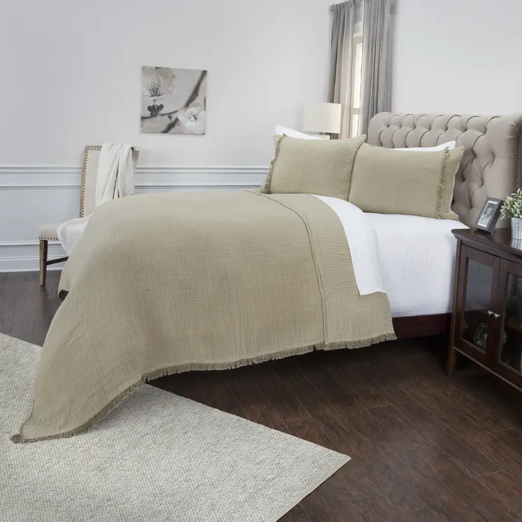 Natural Checkered Queen Quilt