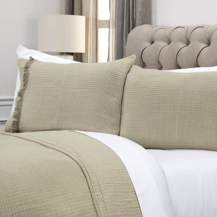 Natural Checkered Queen Quilt