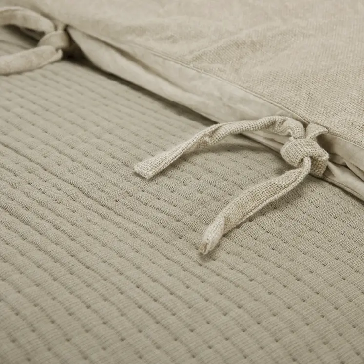 Natural Checkered Queen Quilt