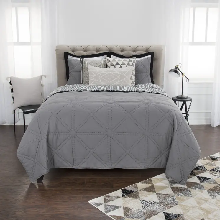 Gray Geometric Queen Quilt