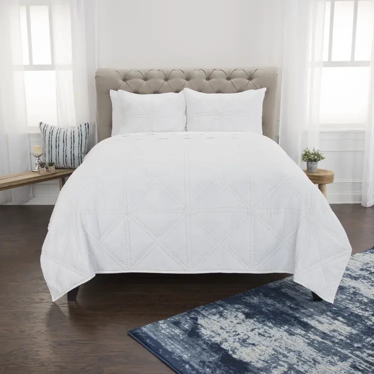 White Geometric King Quilt