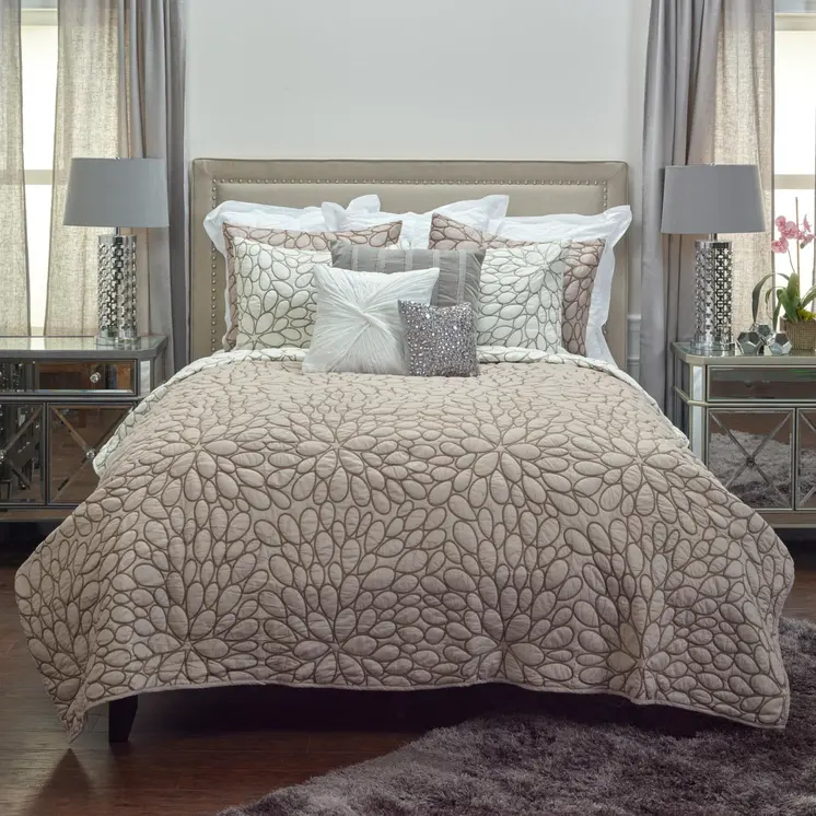 Blush Floral Queen Quilt