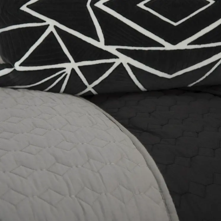 Black Geometric Twin Quilt