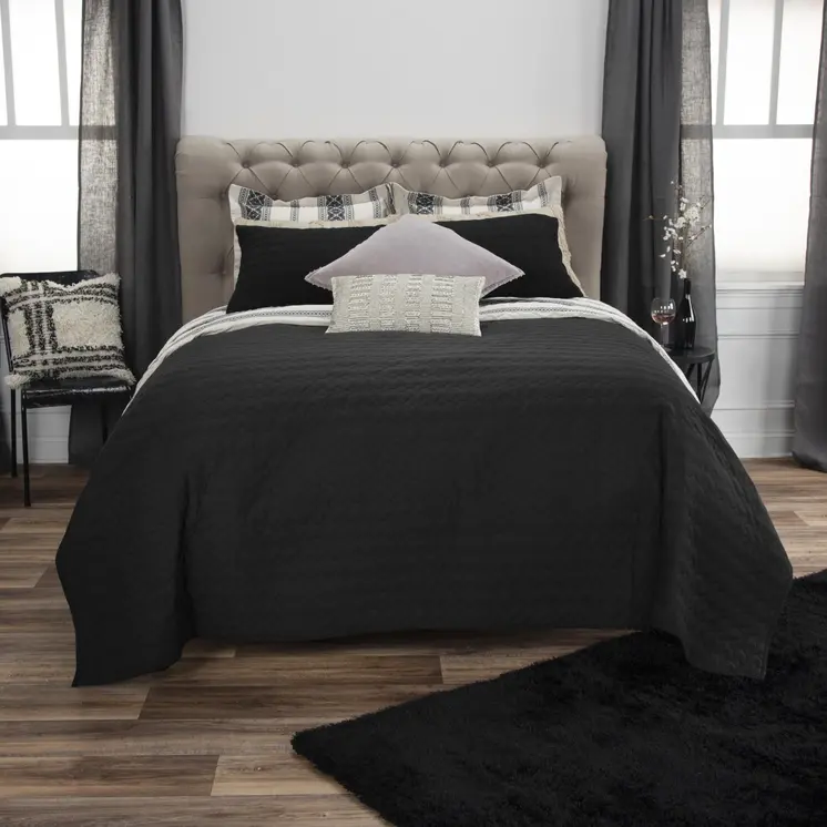 Black Geometric Twin Quilt