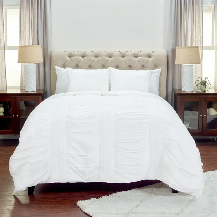 White Geometric Twin Quilt