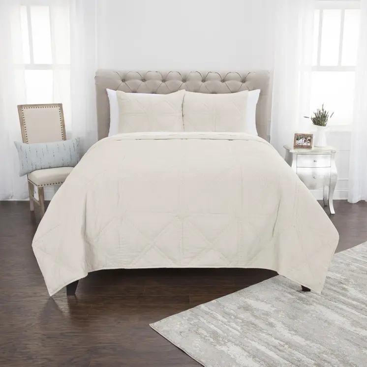 Set of Two Ivory Geometric Twin Extra Long Quilt