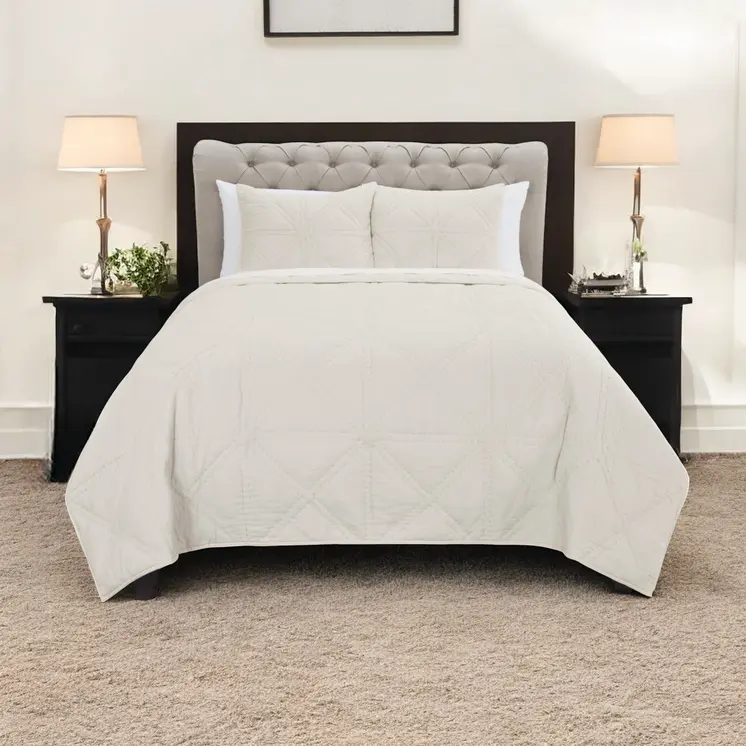Set of Two Ivory Geometric Twin Extra Long Quilt