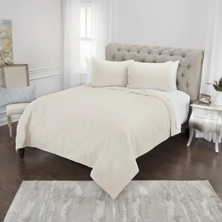 Set of Two Ivory Geometric Twin Extra Long Quilt