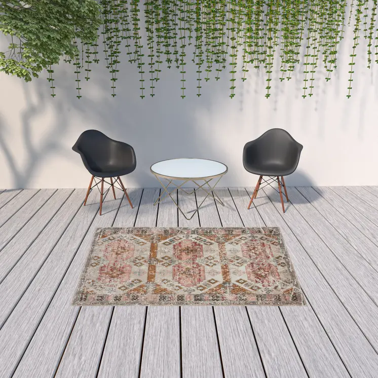 5' X 8' Cream Indoor Outdoor Area Rug