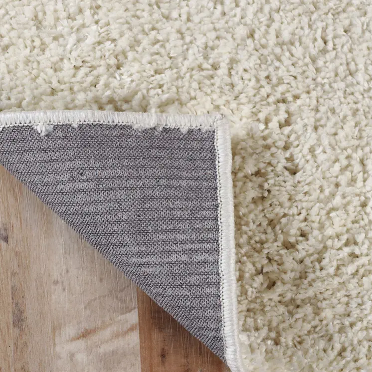 4' X 6' Ivory Shag Stain Resistant Area Rug
