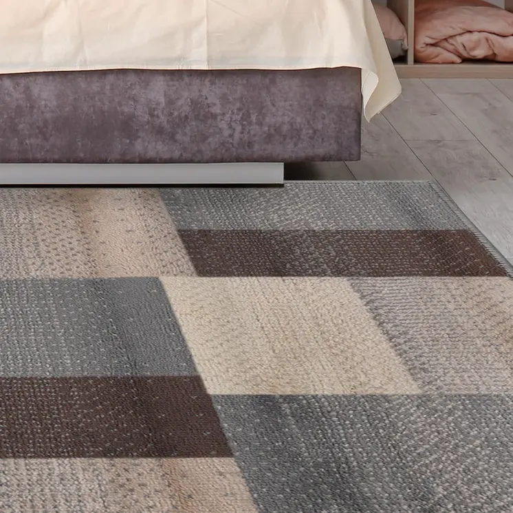 5' X 8' Gray Tan And Brown Patchwork Area Rug