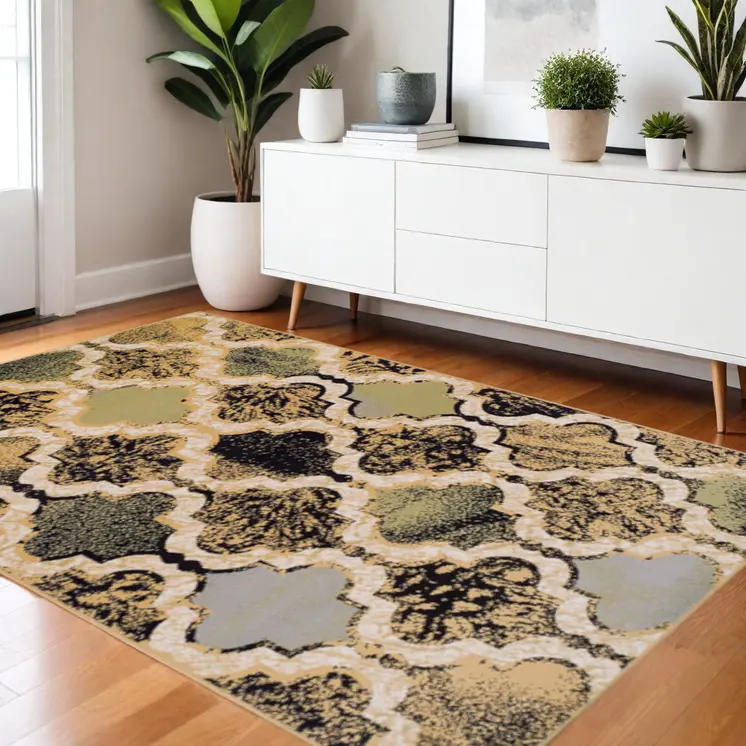 4' X 6' Multi Color Quatrefoil Power Loom Distressed Stain Resistant Area Rug