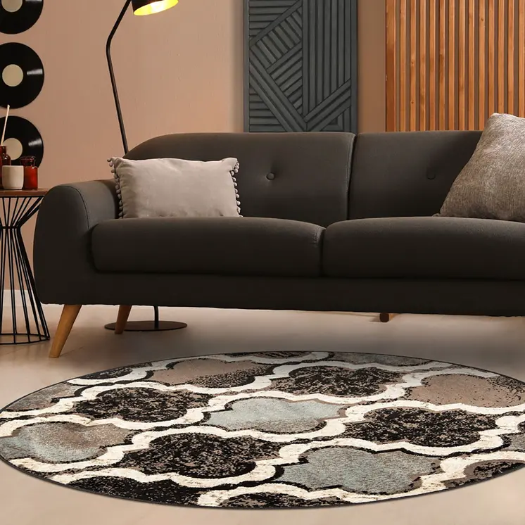 5' Chocolate Quatrefoil Distressed Round Rug