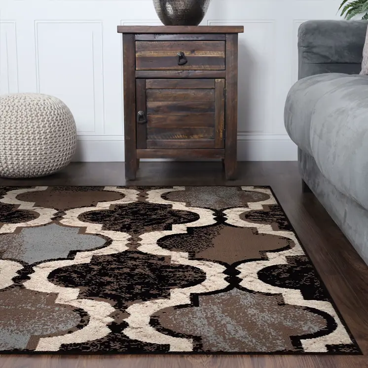 8' Chocolate Quatrefoil Distressed Square Rug