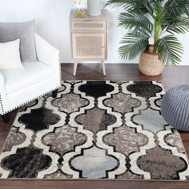 8' Ivory Quatrefoil Distressed Square Rug