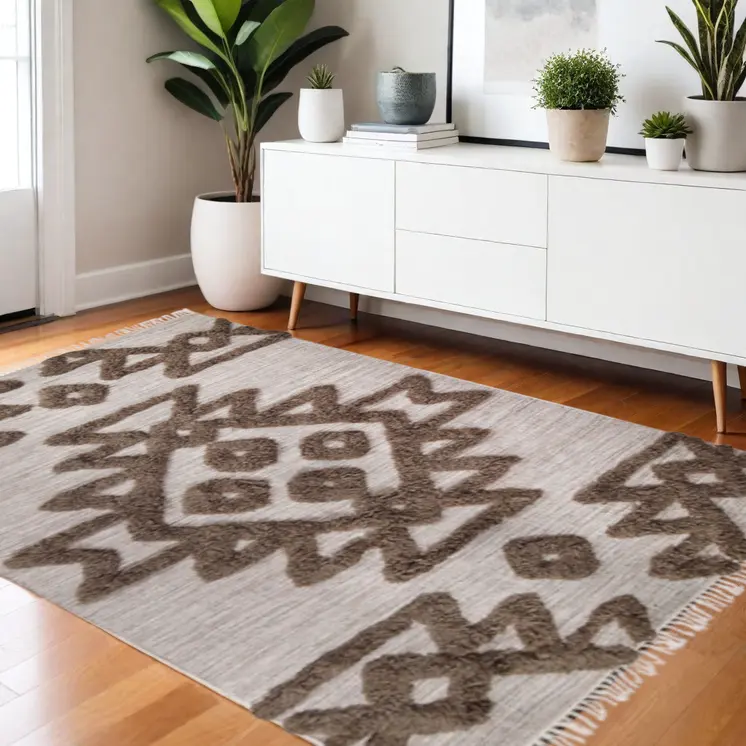 4' X 6' Sand And Taupe Wool Geometric Flatweave Handmade Stain Resistant Area Rug With Fringe