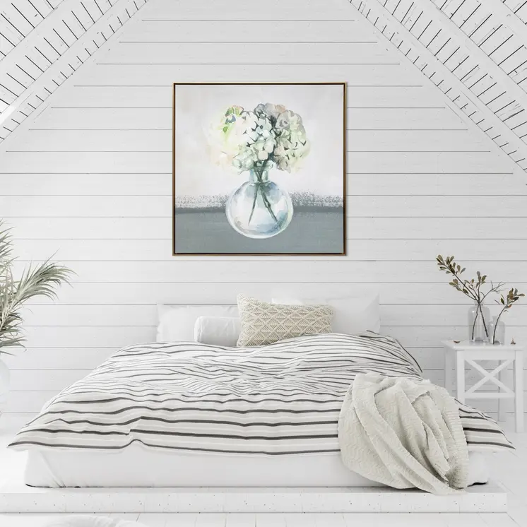 Hydrangea in Vase Gold Floater Frame p-Oxybis(benzenesulfonyl hydrazide) Wall Art