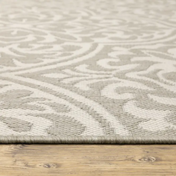 5' X 7' Gray and Ivory Floral Stain Resistant Indoor Outdoor Area Rug