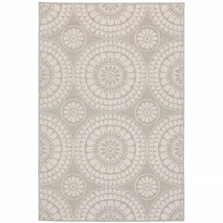 7' X 9' Gray and Ivory Geometric Stain Resistant Indoor Outdoor Area Rug