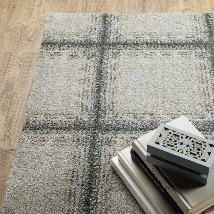 8' Gray Geometric Runner Rug