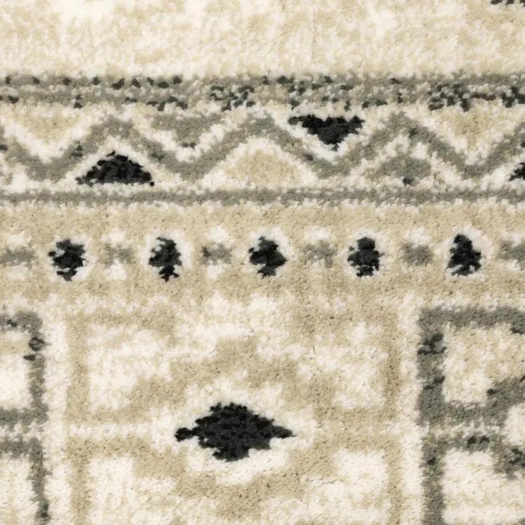 7' X 9' Gray And Ivory Southwestern Area Rug