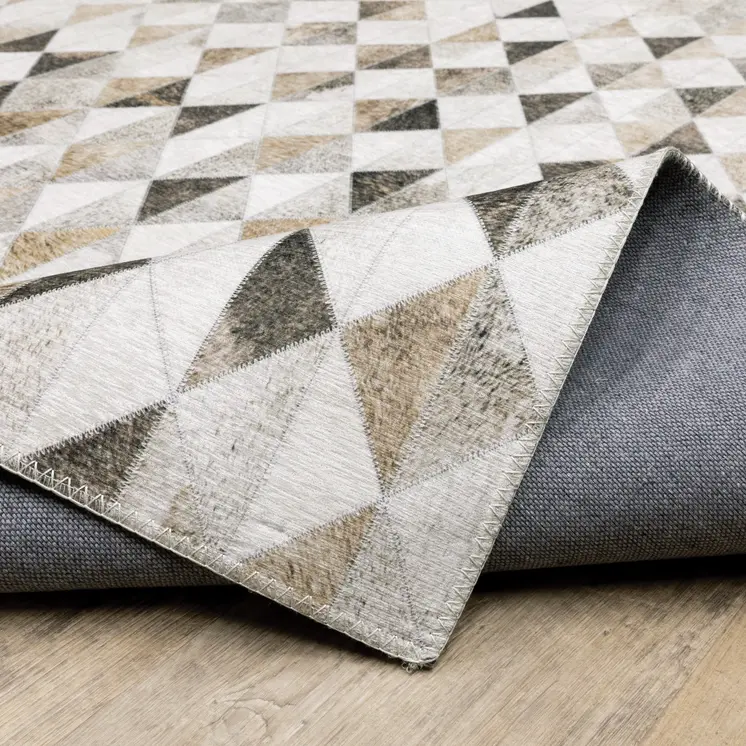 8' Beige And Gray Geometric Runner Rug