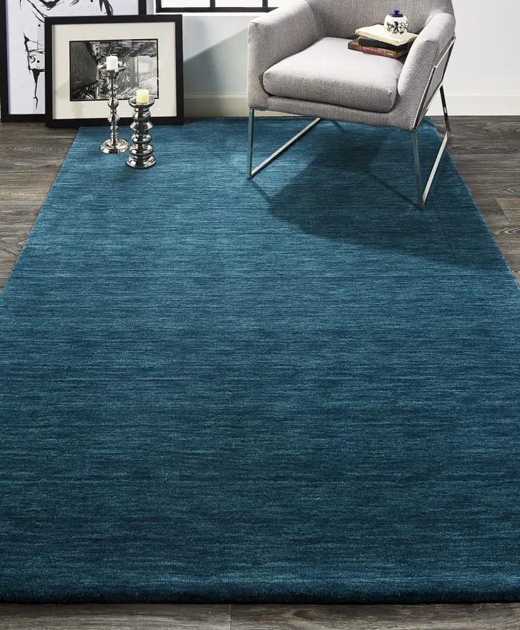 8' X 11' Blue And Green Wool Hand Woven Stain Resistant Area Rug