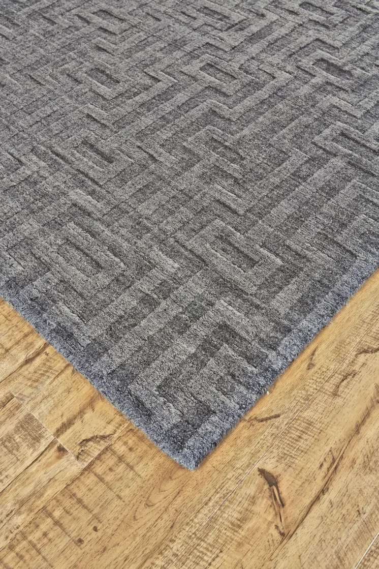 5' X 8' Gray And Silver Geometric Hand Woven Area Rug