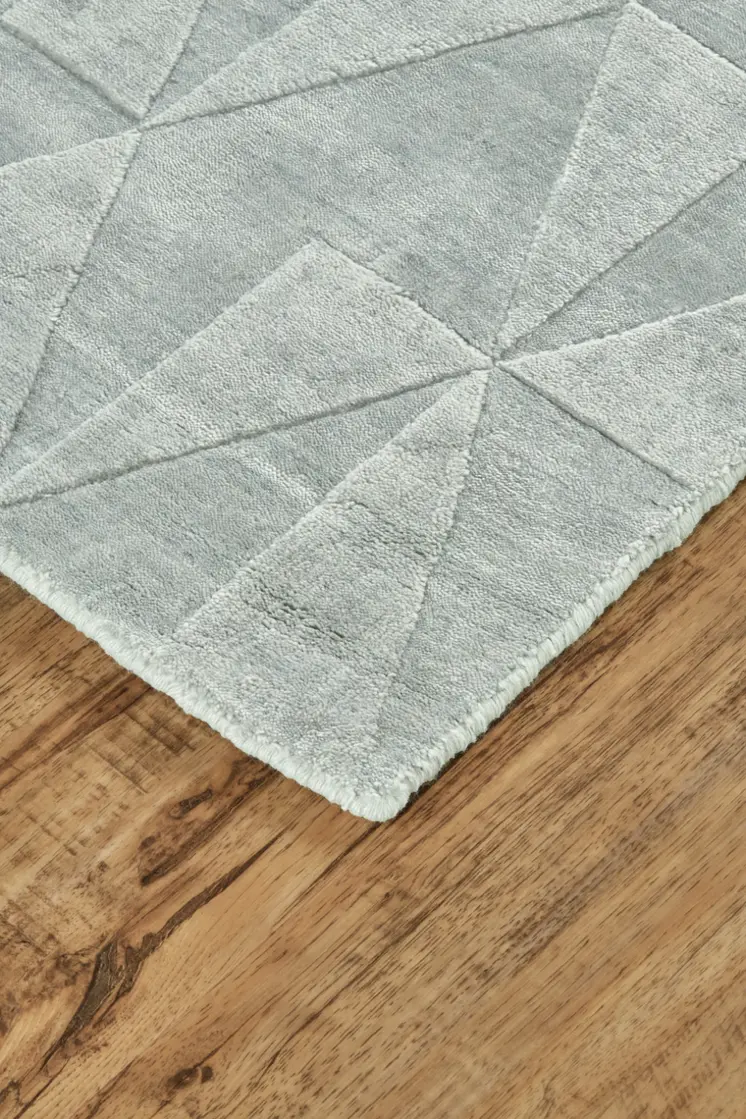 5' X 8' Gray Geometric Hand Woven Area Rug
