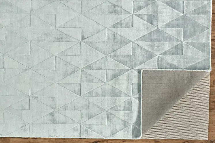 5' X 8' Gray Geometric Hand Woven Area Rug