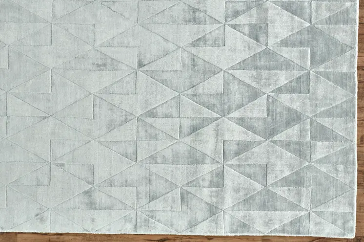 5' X 8' Gray Geometric Hand Woven Area Rug