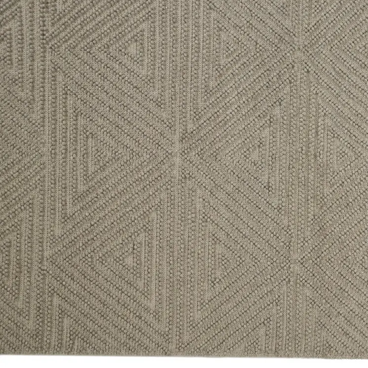 5' X 8' Tan And Ivory Wool Geometric Hand Woven Area Rug With Fringe