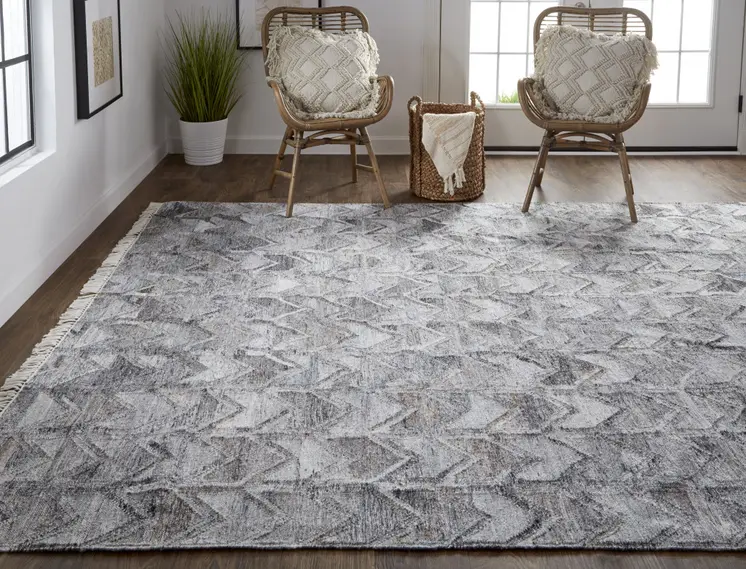 5' X 8' Gray Geometric Hand Woven Area Rug With Fringe