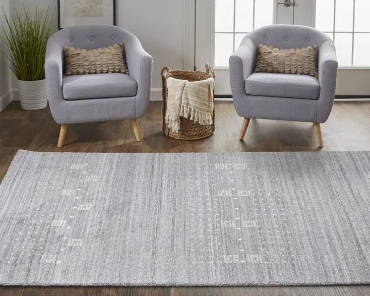 5' X 8' Gray And Ivory Wool Hand Knotted Stain Resistant Area Rug