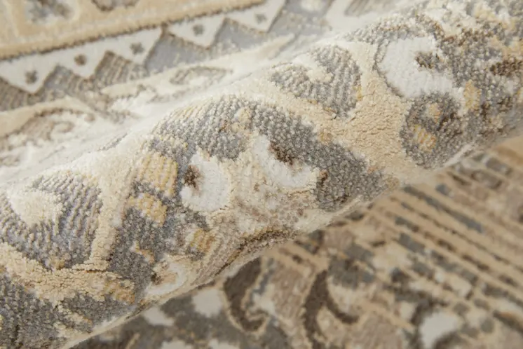 4' X 6' Brown and Ivory Floral Power Loom Distressed Non Skid Area Rug