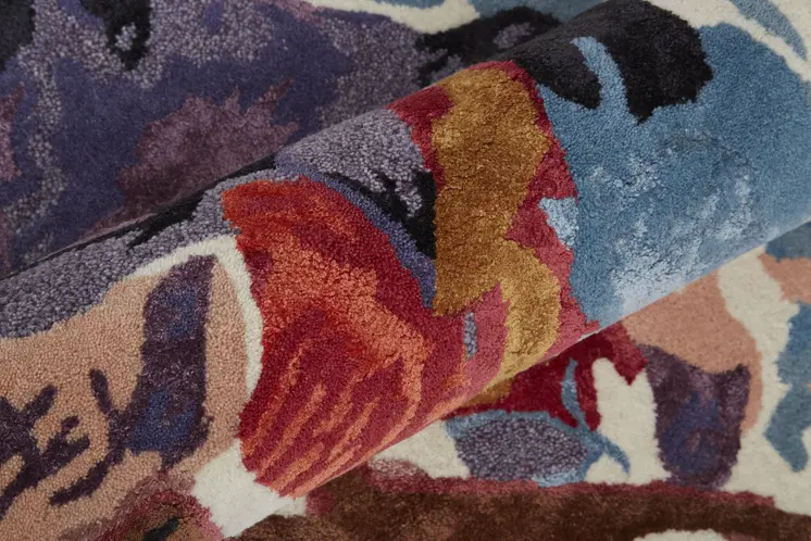 2' X 3' Blue and Red Floral Hand Tufted Area Rug