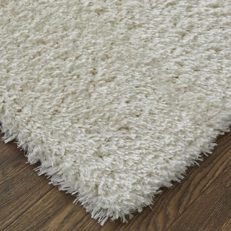8' X 10' White Shag Power Loom Stain Resistant Area Rug