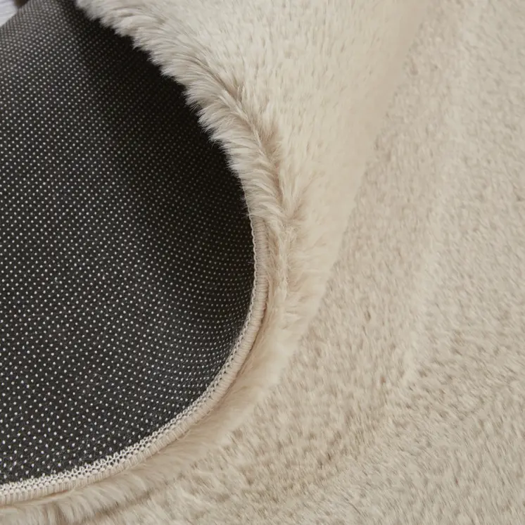 2' X 3' Tan Shag Area Rug