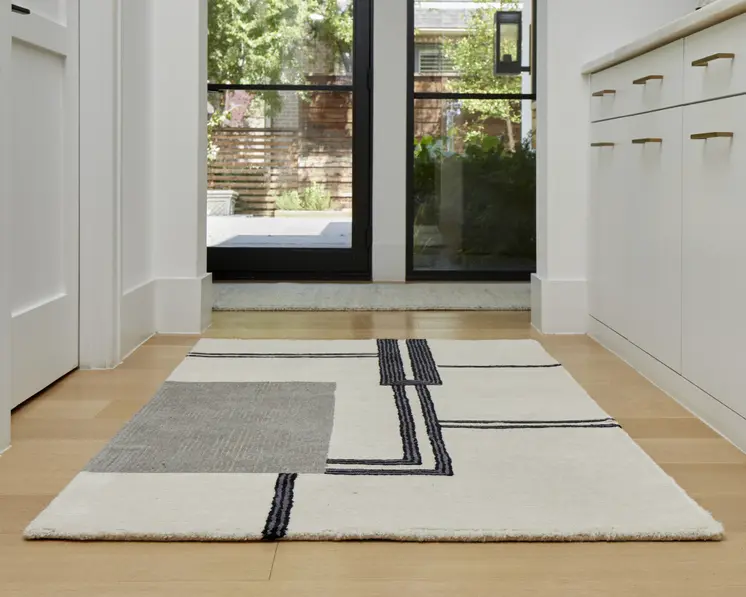 4' X 6' Gray and Ivory Wool Abstract Geometric Hand Tufted Area Rug