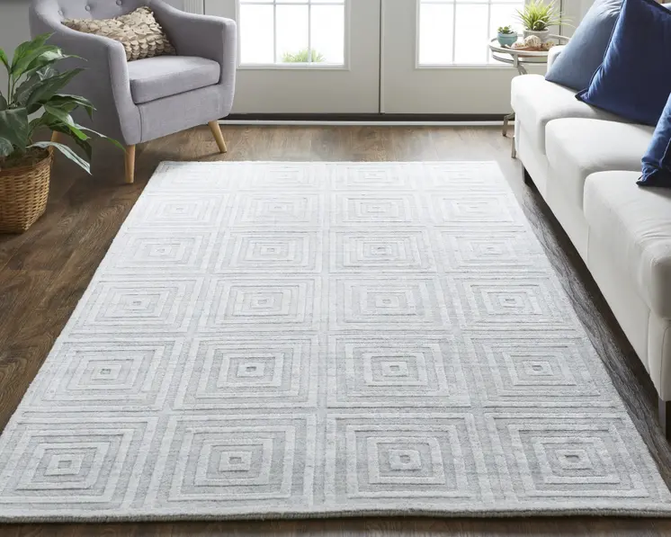 5' X 8' White And Silver Striped Hand Woven Area Rug