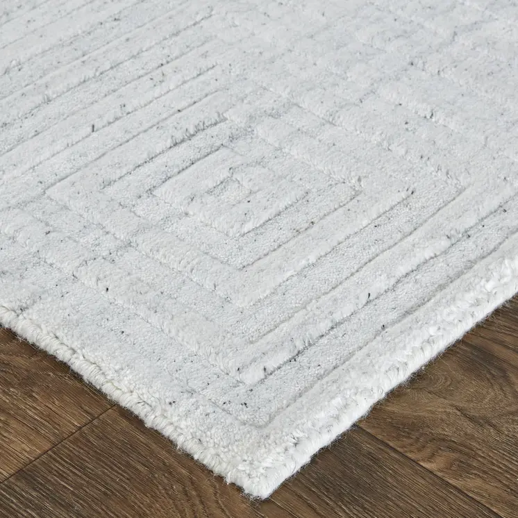 5' X 8' White And Silver Striped Hand Woven Area Rug