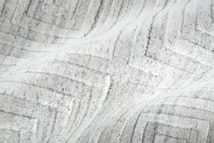 5' X 8' White And Silver Striped Hand Woven Area Rug