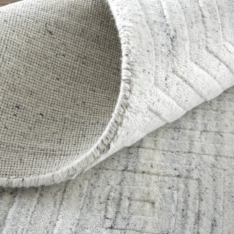 5' X 8' White And Silver Striped Hand Woven Area Rug