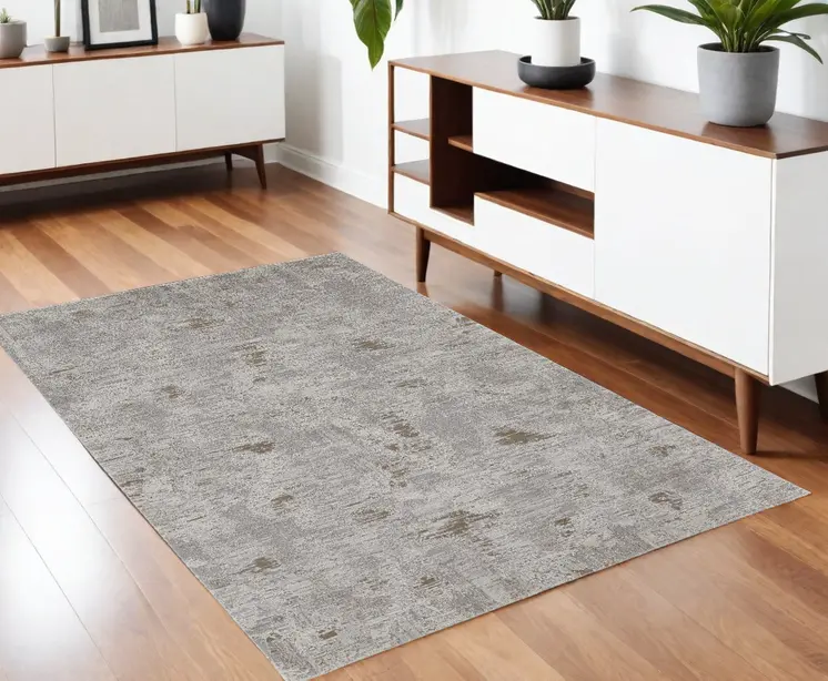 4' X 6' Gray and Ivory Abstract Power Loom Distressed Area Rug