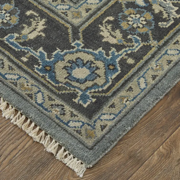2' X 3' Gray and Ivory Wool Floral Hand Knotted Area Rug