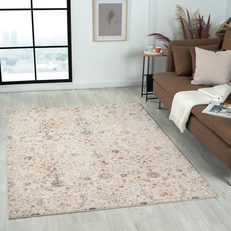 4' X 6' Ivory Floral Area Rug