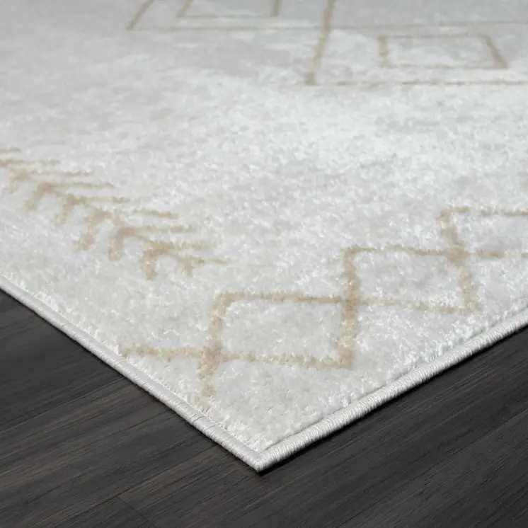 8' X 10' Cream Diamond Area Rug