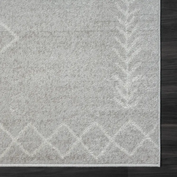 5' X 7' Gray Diamond Area Rug