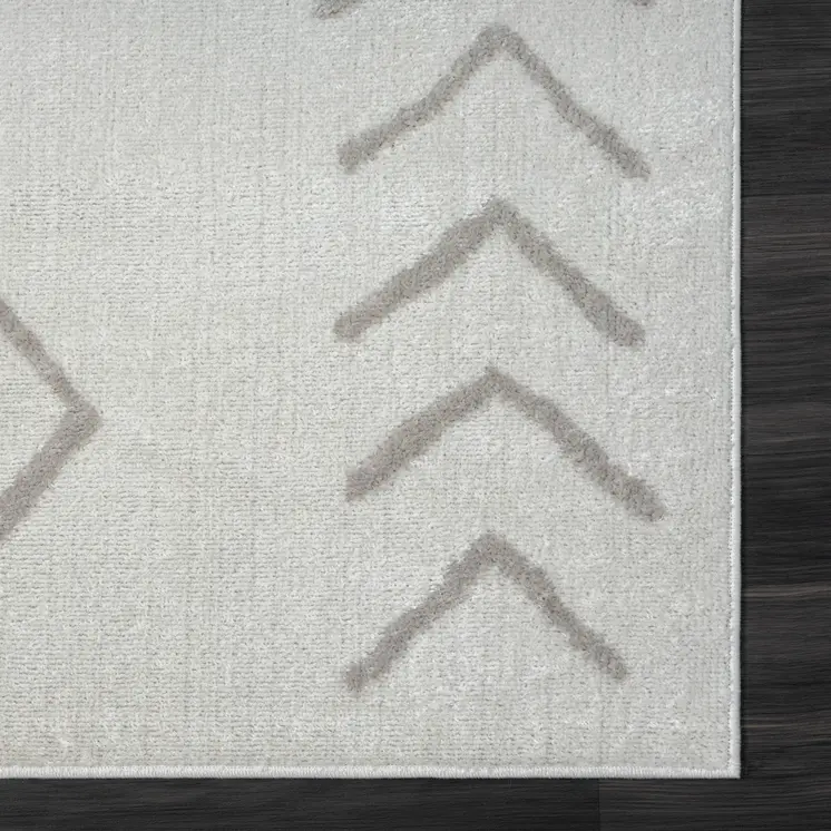 5' X 7' Cream Diamond Area Rug