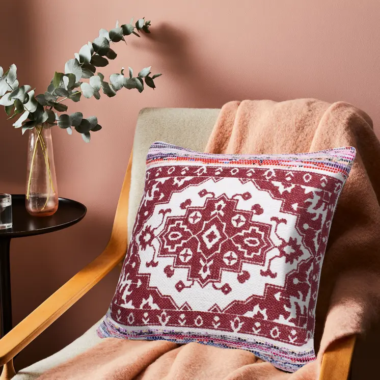 20" Red and White Throw Pillow